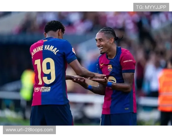 巴萨3-0轻取马略卡，亚马尔世界波莱万建功